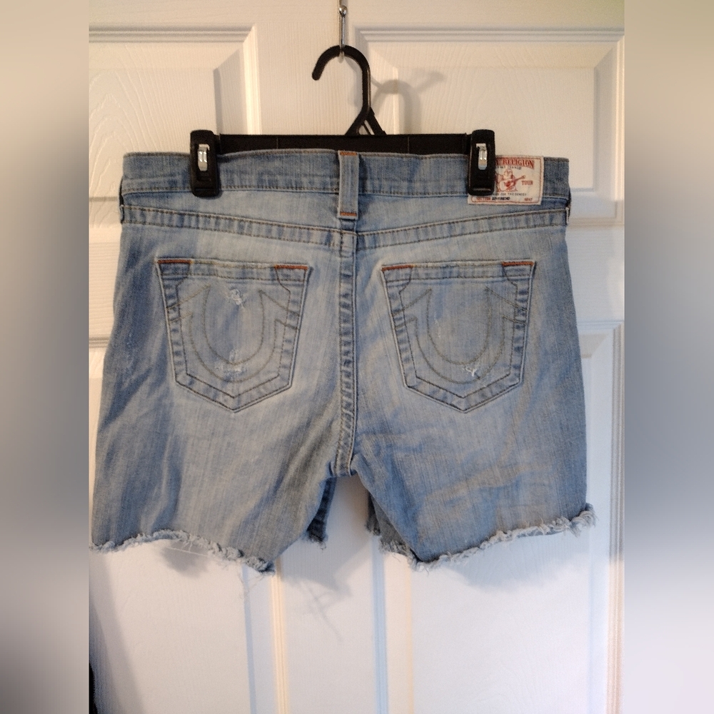 True Religion sz 31 Boyfriend shorts